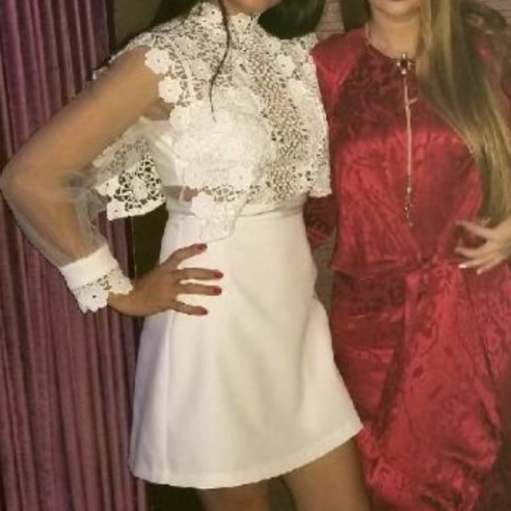 Beautiful white dress.